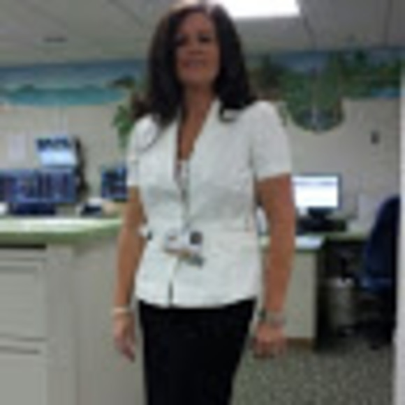 Meet your Posher, Tracy - Picture 1 of 1